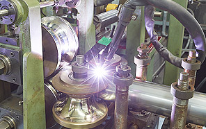 金管道不銹鋼水管匠心質檢 · 只出精品